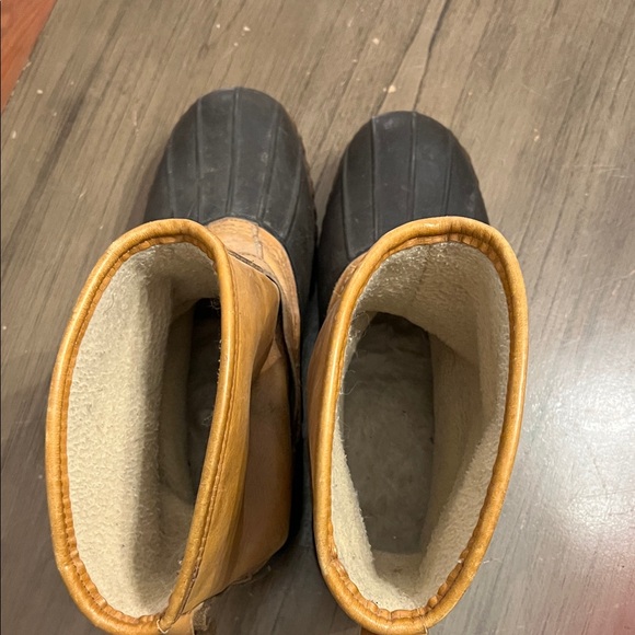 L.L. Bean Men's Tan and Black Rain & Snow Boots - Picture 3 of 6